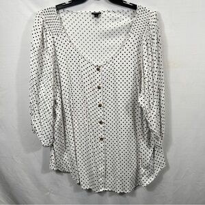Torrid Black & White polka Dot Puff Sleeve 0912